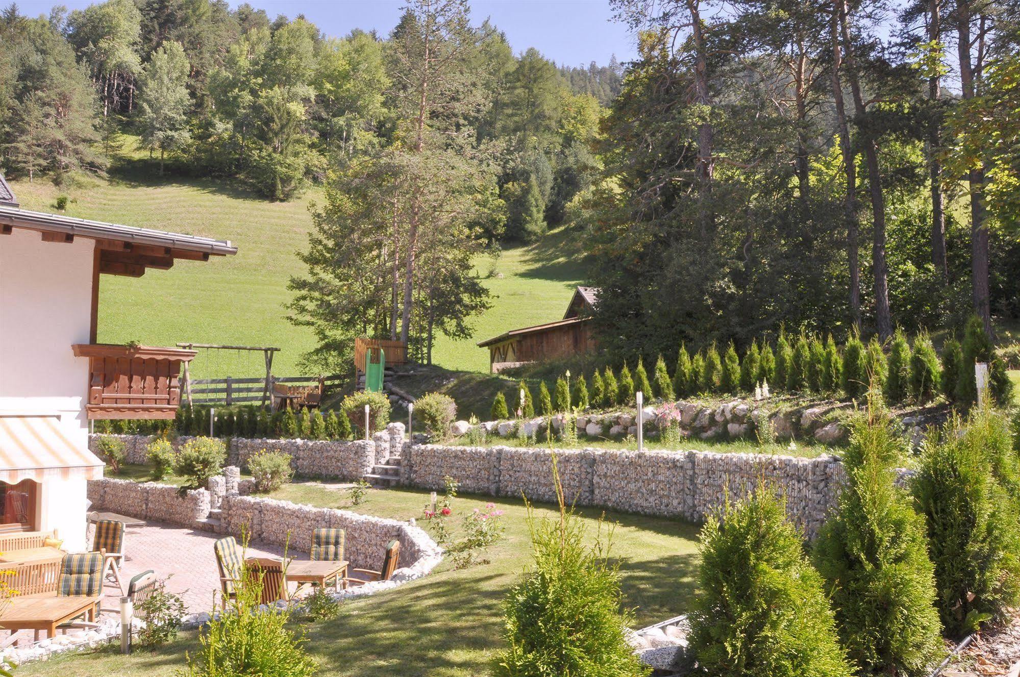 Hotel Monte Paraccia Сан Вигилио ди Маребе Екстериор снимка